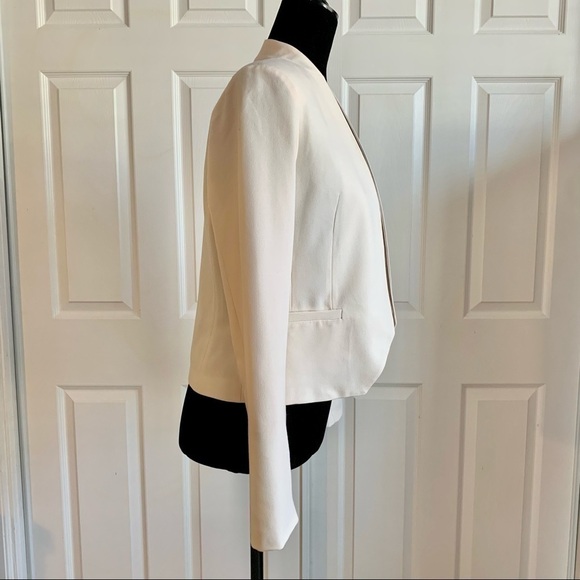 Forever 21 Cream Ivory Structured Blazer - Picture 3 of 6